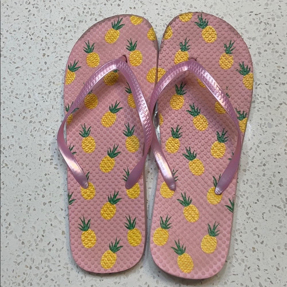 Pineapple flipflops